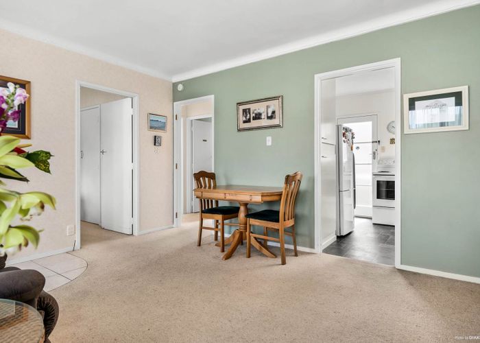  at 2/7 Cheltenham Road, Devonport, Auckland