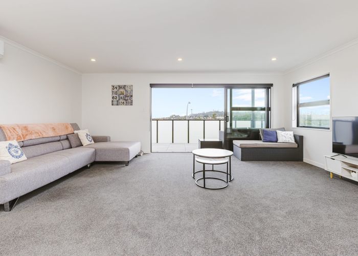  at 304/26 Shortfin Place, Flat Bush, Manukau City, Auckland