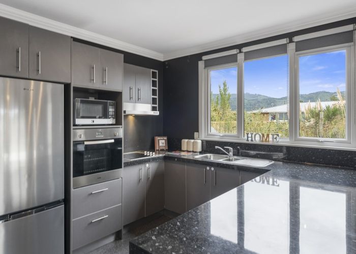  at 12 Liverpool Street, Trentham, Upper Hutt