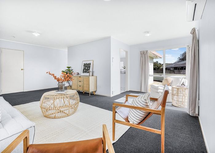 at 5 Admiral Crescent, Flagstaff, Hamilton
