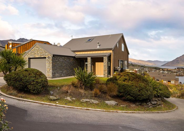  at 1 Stone Ridge Place, Goldfield Heights, Queenstown-Lakes, Otago