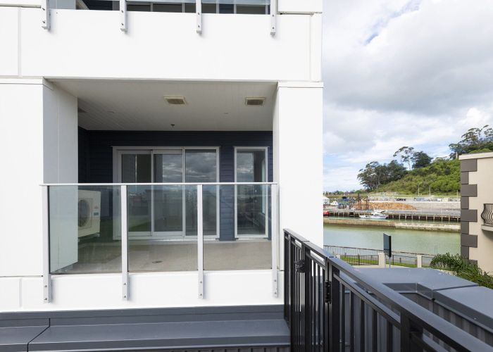  at 210/4 READS QUAY, Gisborne, Gisborne
