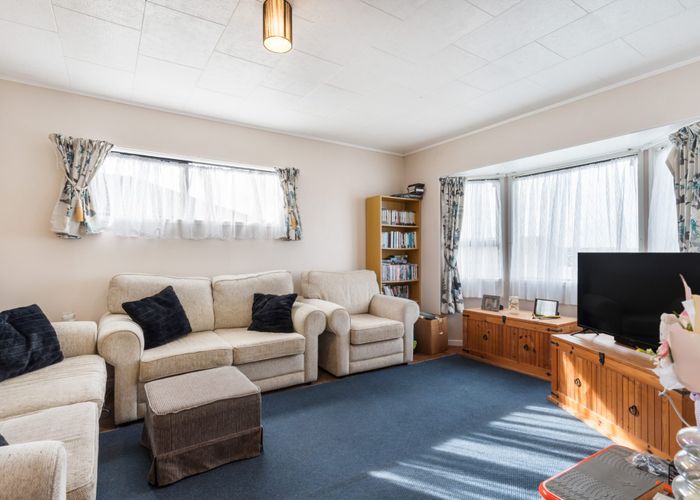  at 1/22 Madigan Place, Glendene, Waitakere City, Auckland