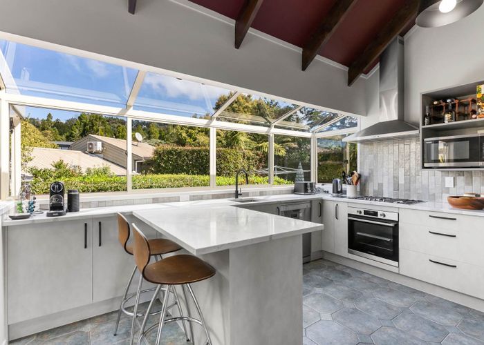  at 14 Longfellow Parade, Glen Eden, Waitakere City, Auckland