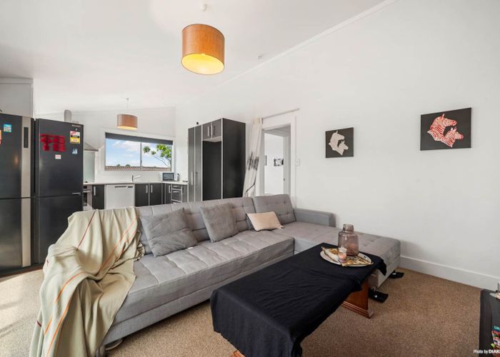  at 9A Evan Street, Belmont, North Shore City, Auckland