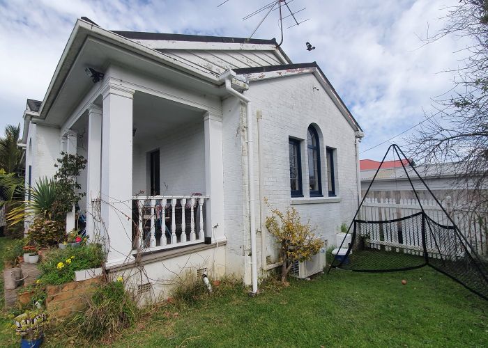  at 1/56 Beresford Street, Bayswater, Auckland