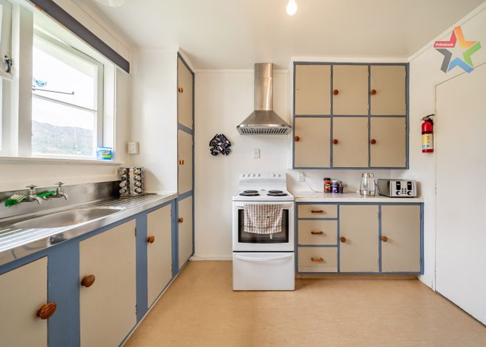  at 34 Bird Grove, Stokes Valley, Lower Hutt