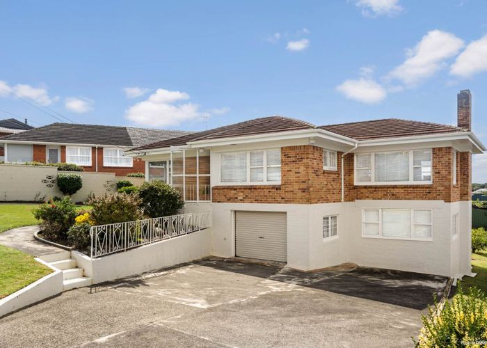  at 13 Currie Avenue, Hillsborough, Auckland City, Auckland