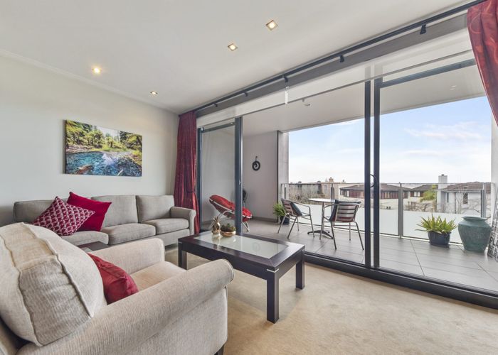  at 2C/24 James Cook Crescent, Remuera, Auckland City, Auckland