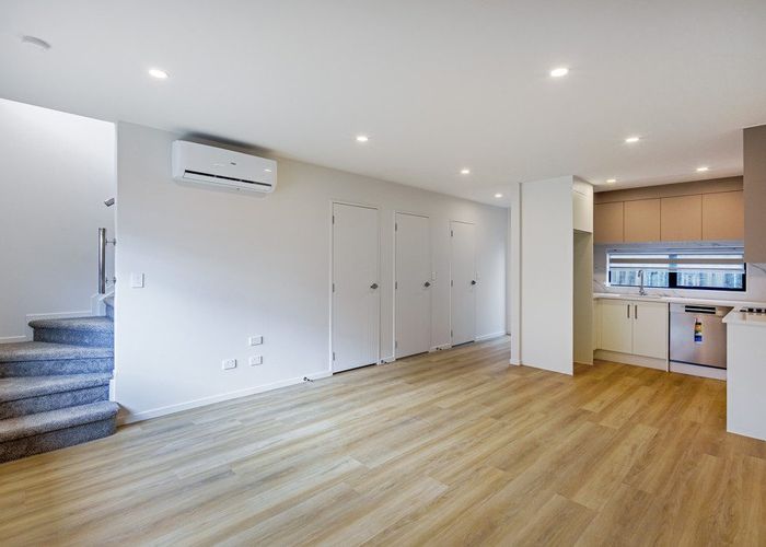  at 2/3 Pinefield Road, Whenuapai, Waitakere City, Auckland