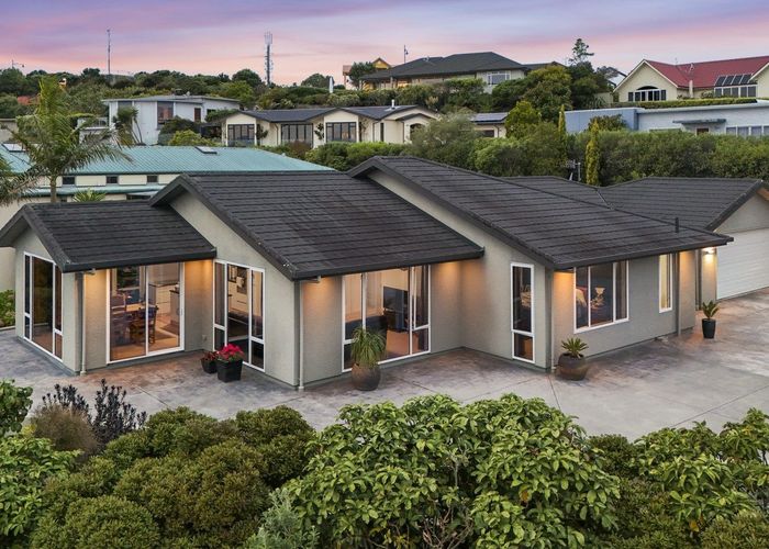  at 6 Commodore Place, Britannia Heights, Nelson, Nelson / Tasman