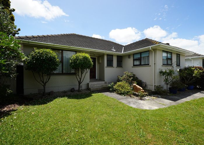  at 9 Bristol Crescent, Roslyn, Palmerston North, Manawatu / Whanganui