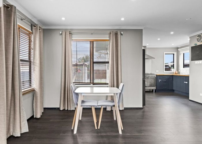  at 32 Robinson Crescent, Tamatea, Napier, Hawke's Bay