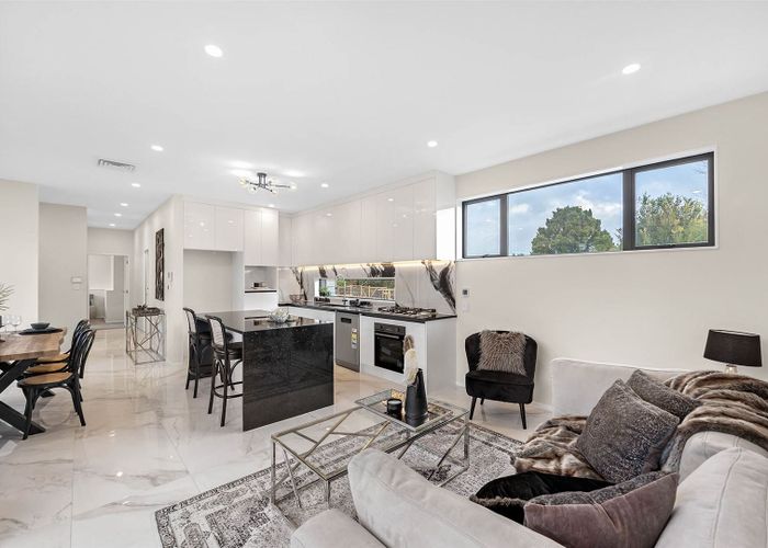  at 79A Bond Crescent, Forrest Hill, Auckland