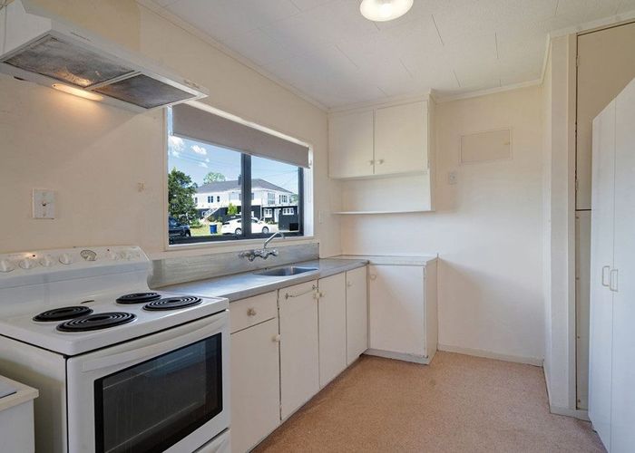  at 4134 Great North Road, Glendene, Auckland
