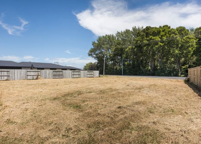  at 27 Coutts Way, Fitzherbert, Palmerston North