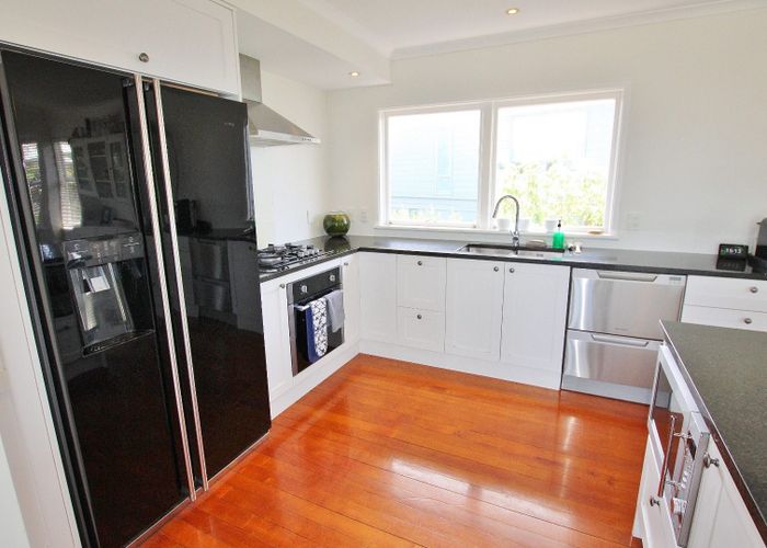  at 78 Hillcrest Ave, Hillcrest, North Shore City, Auckland