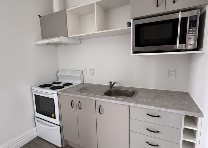  at 2a Russell Terrace, Newtown, Wellington, Wellington