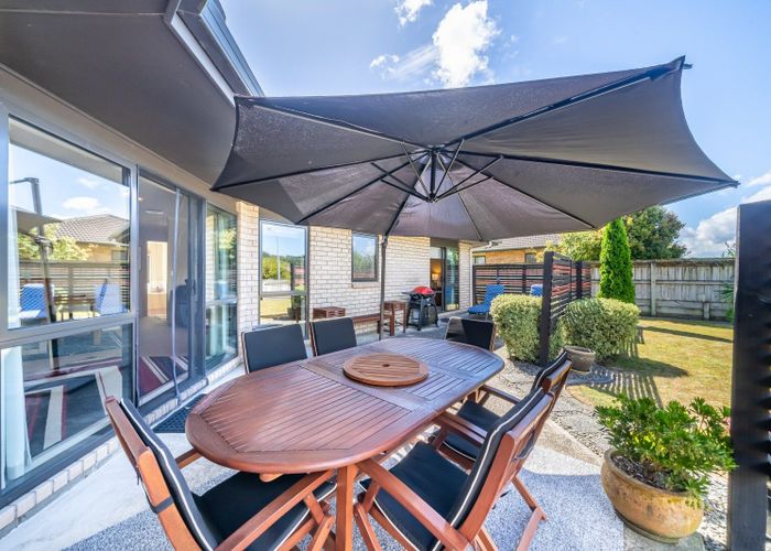  at 4 Aragon Grove, Kingsley Heights, Upper Hutt