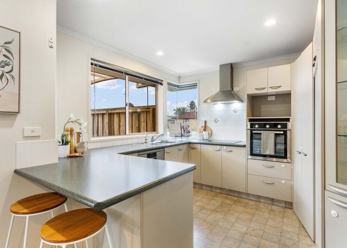  at 716 Gloucester Road, Papamoa Beach, Papamoa