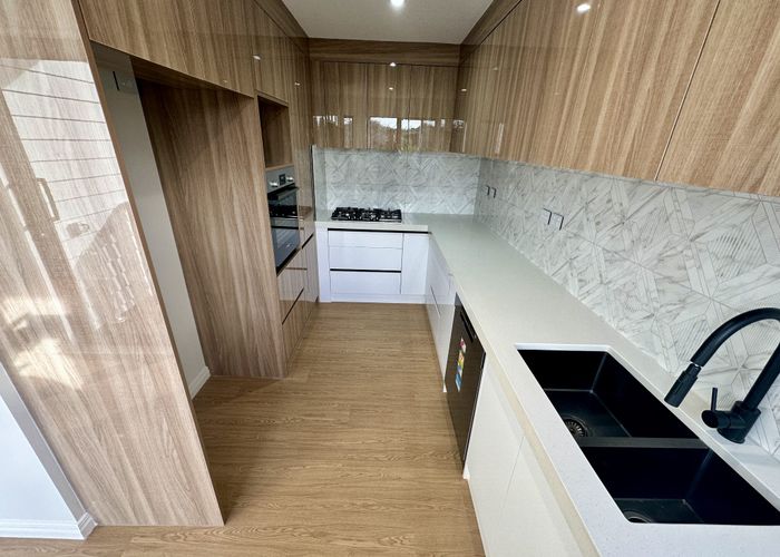  at 9a Parrish Road, Sandringham, Auckland City, Auckland