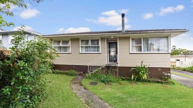  at 51 Castleford Street, Green Bay, Auckland