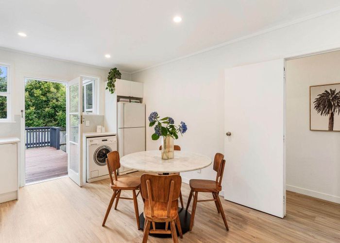  at 6/134 Edmonton Road, Te Atatu South, Waitakere City, Auckland