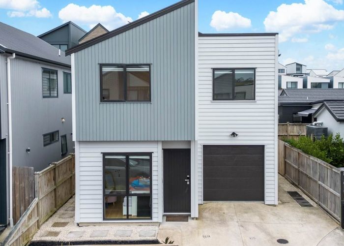  at 10 Houhora Street, Westgate, Auckland