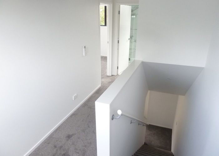  at 6/17 Lowtherhurst Road, Massey, Auckland