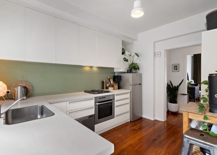 at 4/2 Salisbury Street, Herne Bay, Auckland City, Auckland