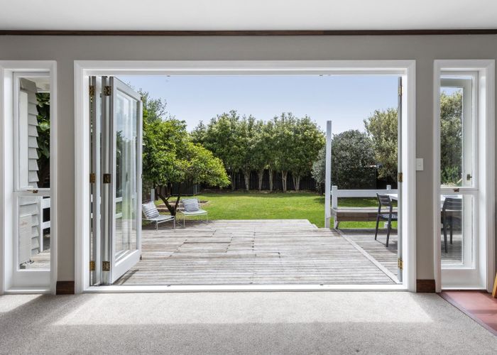  at 11 Kitchener Road, Sandringham, Auckland