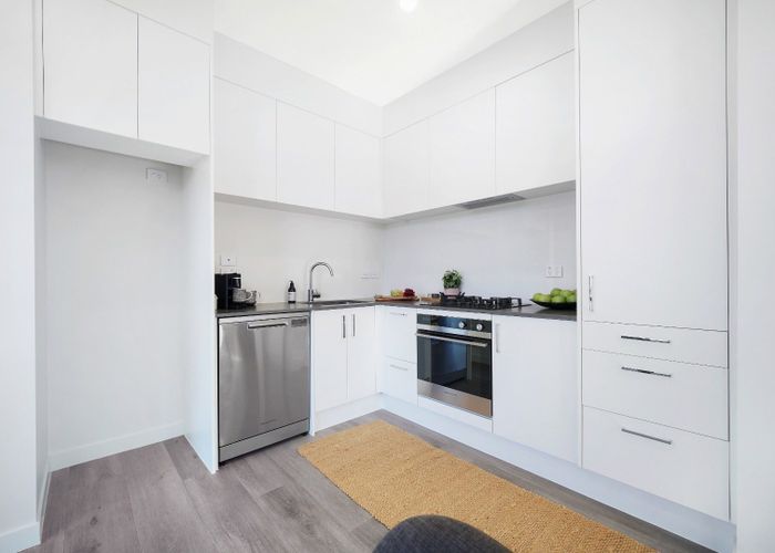  at 30 Long George Drive, Totara Park, Manukau City, Auckland