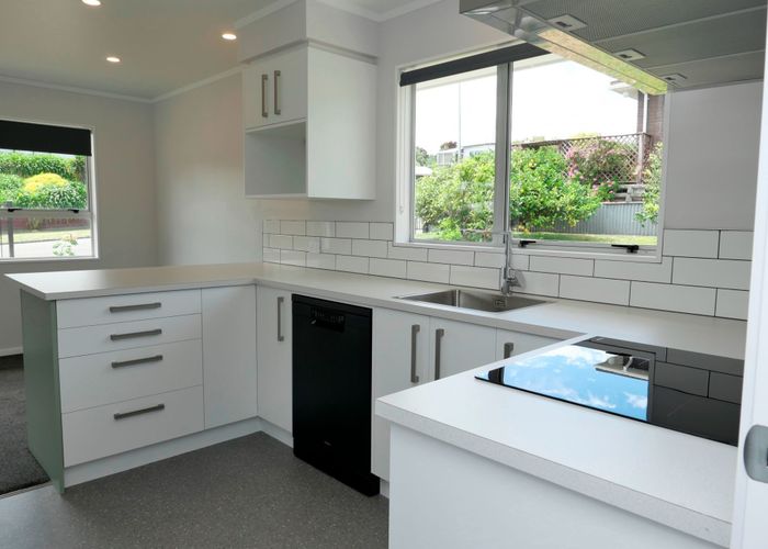  at 1/50 Queens Rd, Waikanae Beach, Kapiti Coast, Wellington