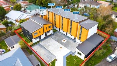  at 5/10 Orchid Place, Te Atatu South, Auckland
