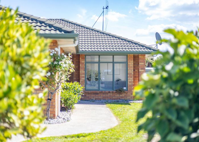  at 5 Locksley Lane, Hamilton East, Hamilton, Waikato