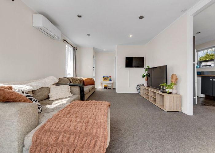  at 6B Lisa Rise, Half Moon Bay, Manukau City, Auckland