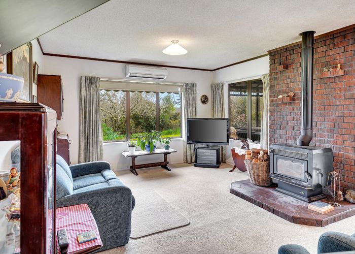  at 31 Marlowe Drive, Leamington, Cambridge