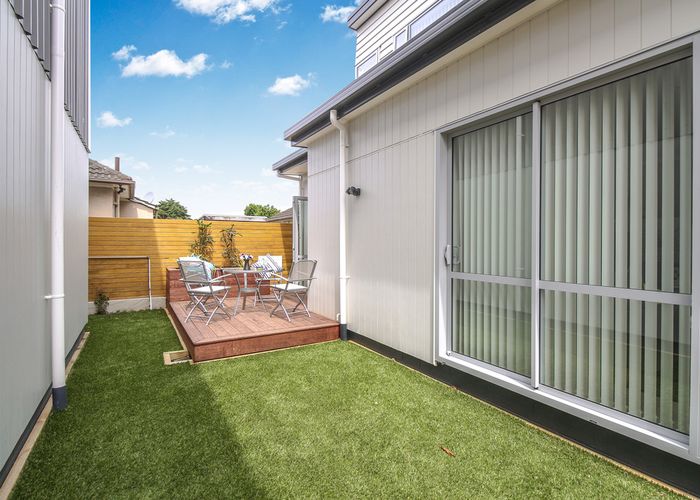  at 3A Anderson Avenue, Point England, Auckland
