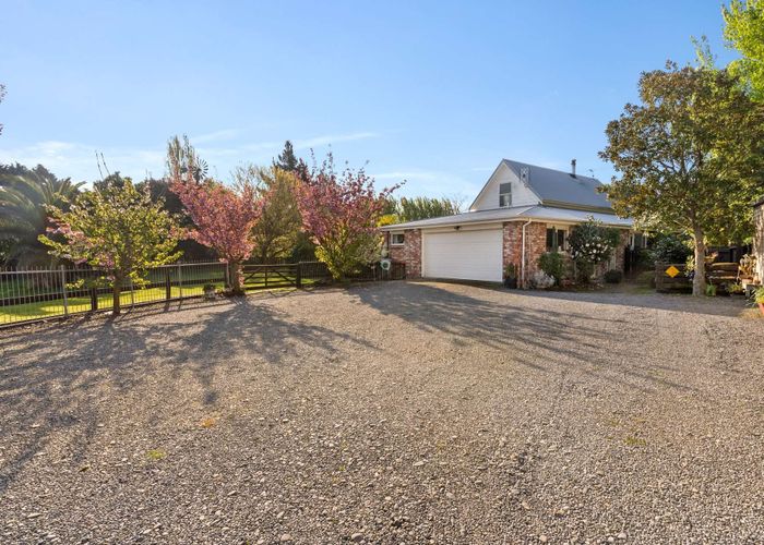  at 14 Allin Drive, Waikuku Beach, Waikuku Beach
