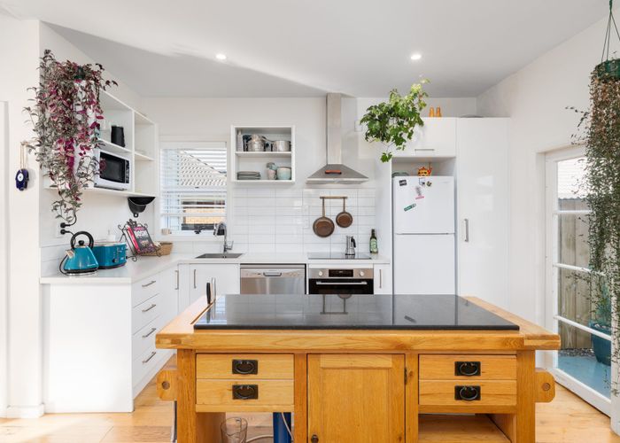  at 28 Pine Avenue, New Brighton, Christchurch City, Canterbury
