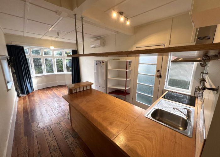  at 83 Apu Crescent, Lyall Bay, Wellington, Wellington