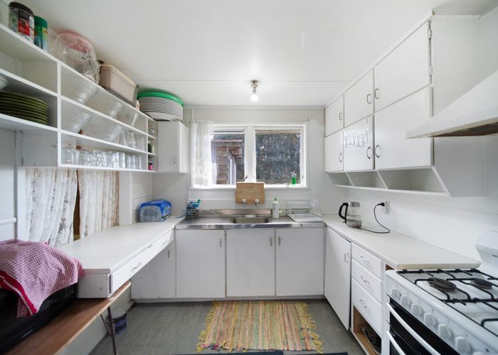 at 5 Kirkella Crescent, Mangere East, Manukau City, Auckland