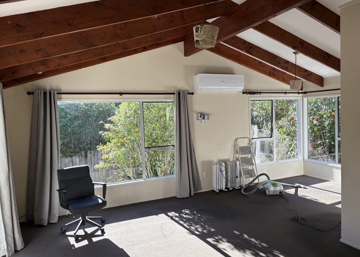  at 1/43 Roberts Road, Glenfield, Auckland