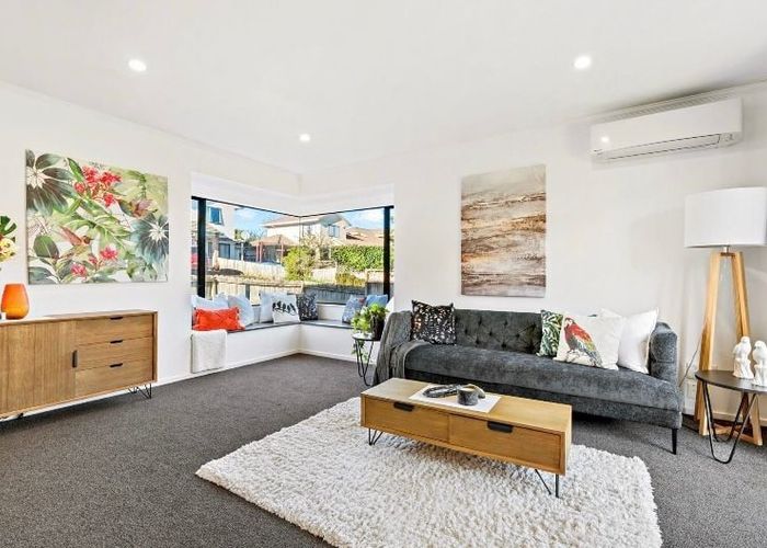  at 8/27 Roanoke Way, Albany, Auckland