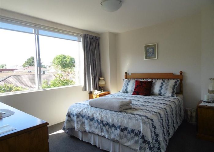  at B4/30-36 Bay Palms, Bute Road, Browns Bay, North Shore City, Auckland