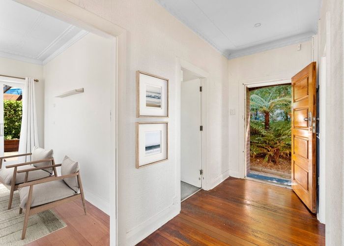  at 24 Shortland Street, Caversham, Dunedin