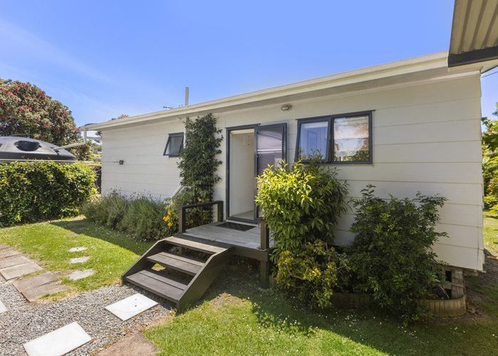  at 13 Miami Avenue, Surfdale, Waiheke Island
