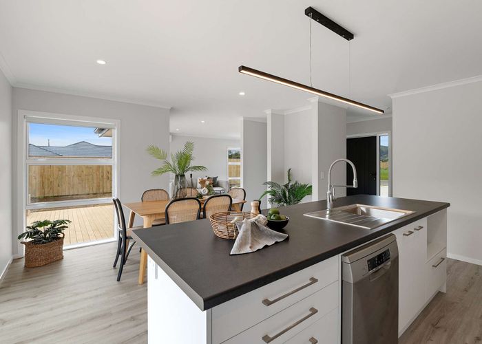  at 6 Magnolia Place, Levin, Levin