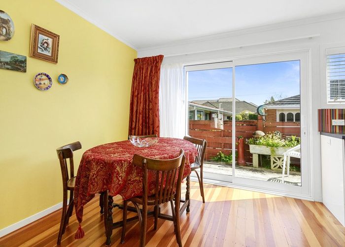  at 1-20/27 Whites Line West, Woburn, Lower Hutt