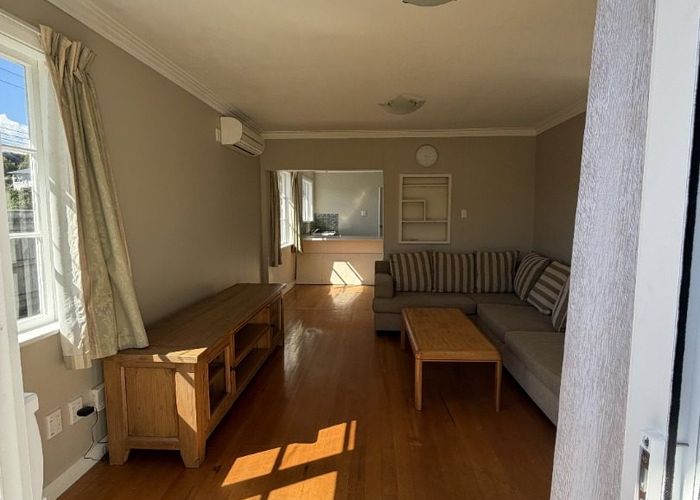  at 15 Lyndfield Lane, Newlands, Wellington, Wellington